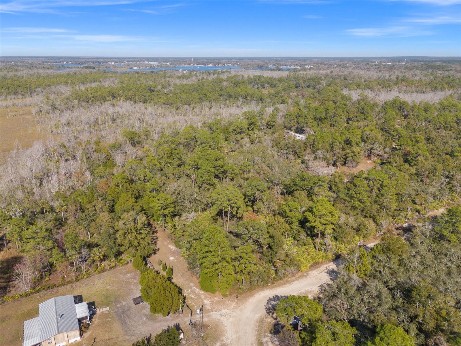 419 N Vesper Pt Property Photo 8