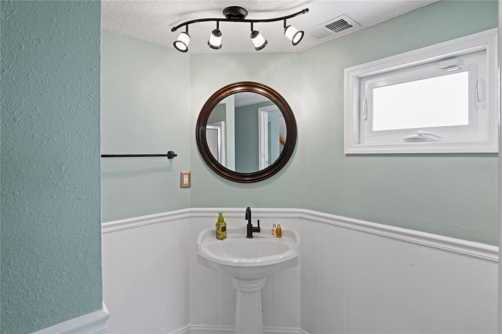 6603 Driftwood Dr Property Photo 37