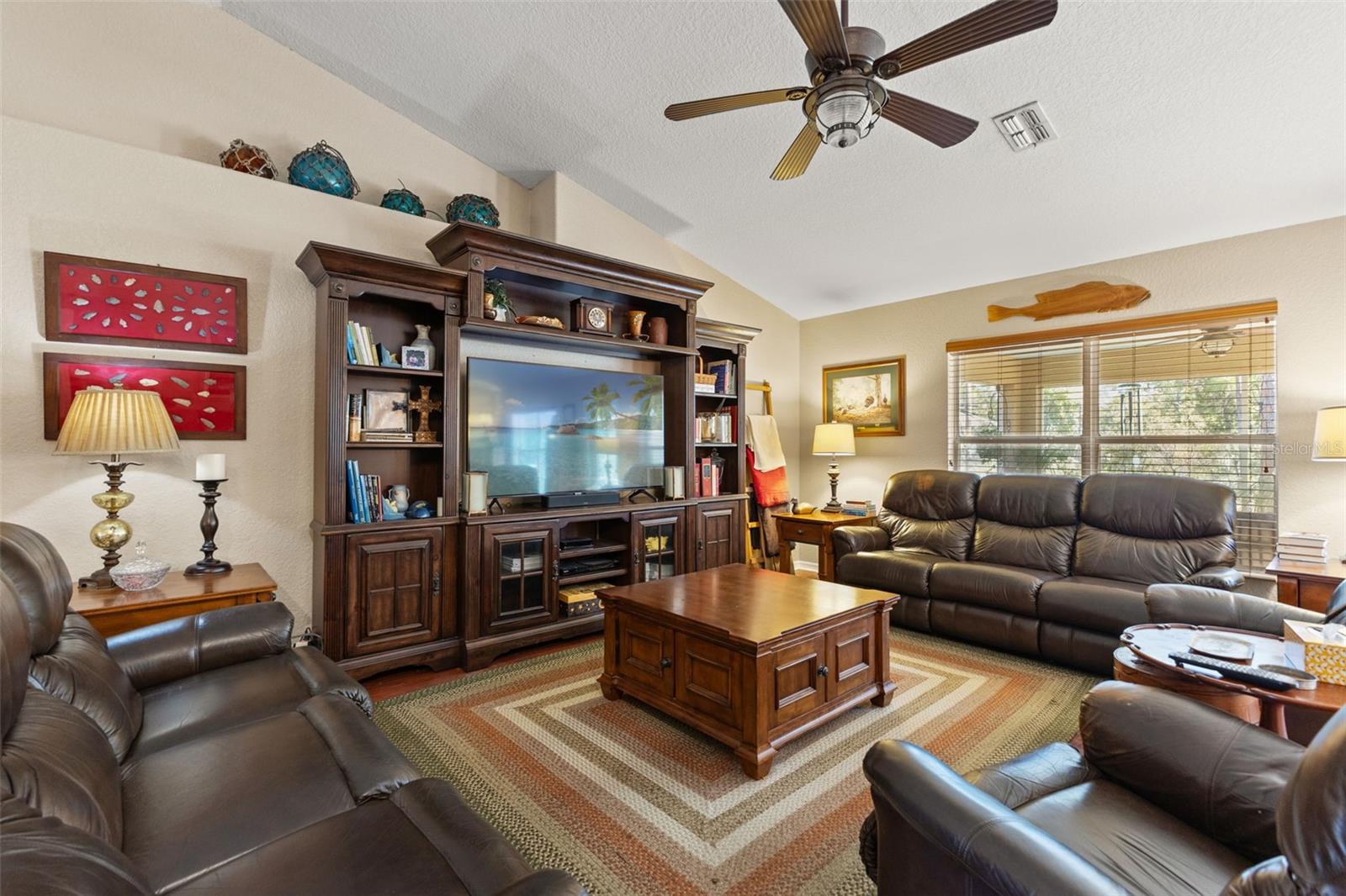5 Boxleaf Property Photo 9