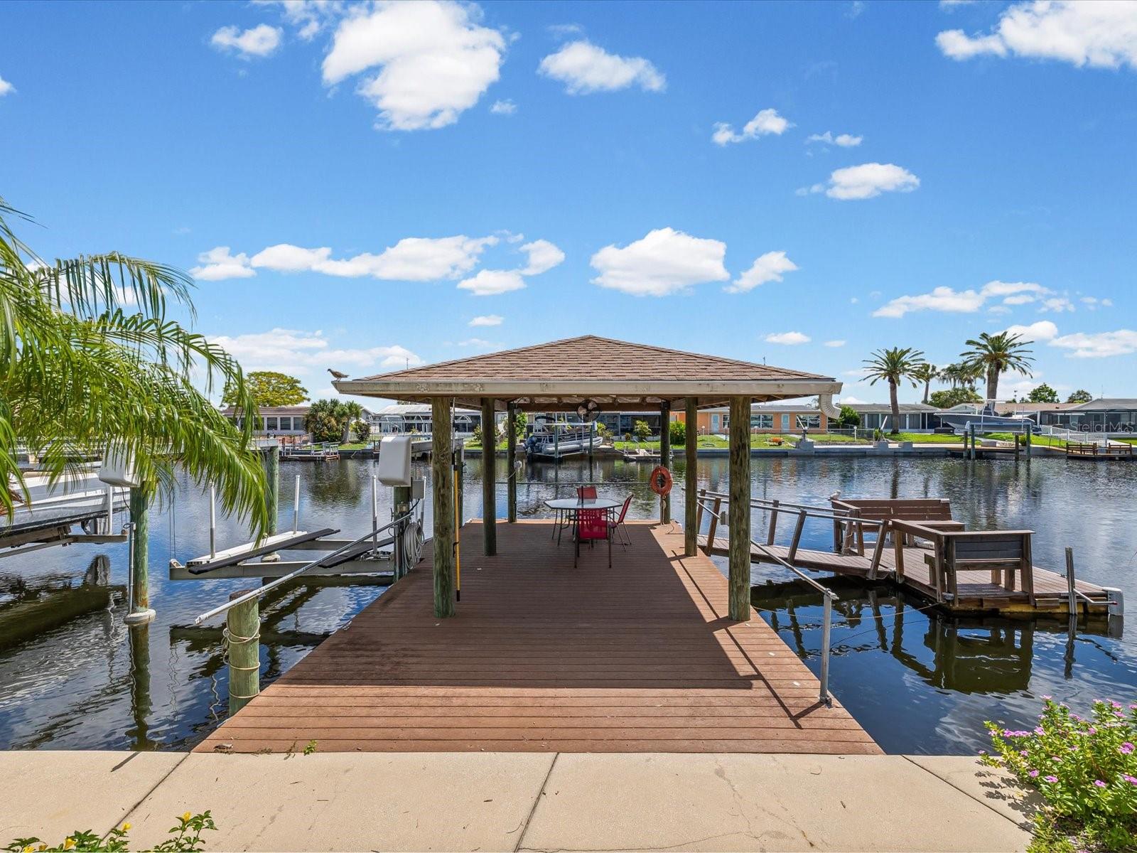 12612 4th Isle Property Photo 2