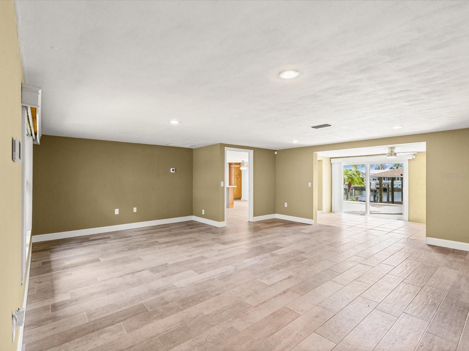 12612 4th Isle Property Photo 4