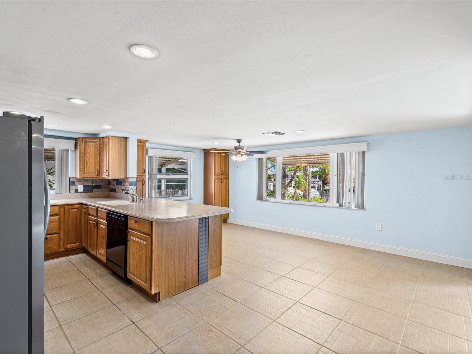 12612 4th Isle Property Photo 25