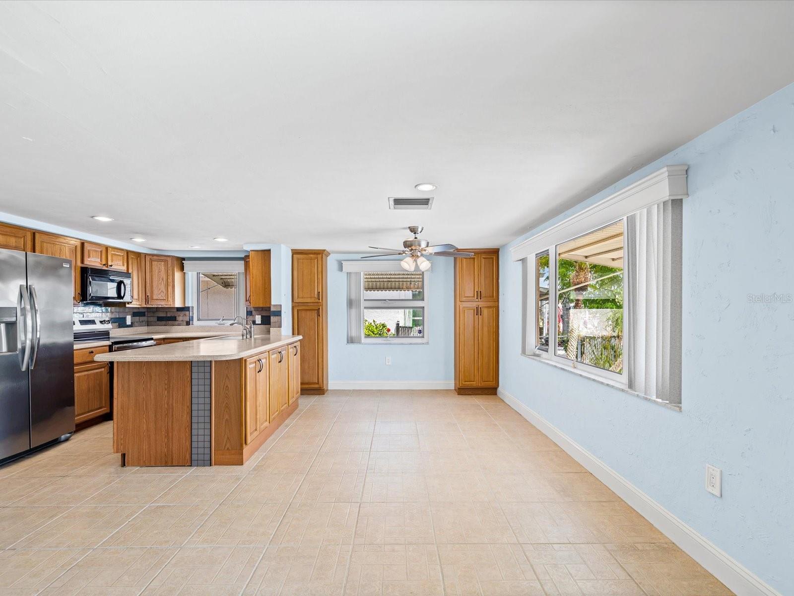 12612 4th Isle Property Photo 28