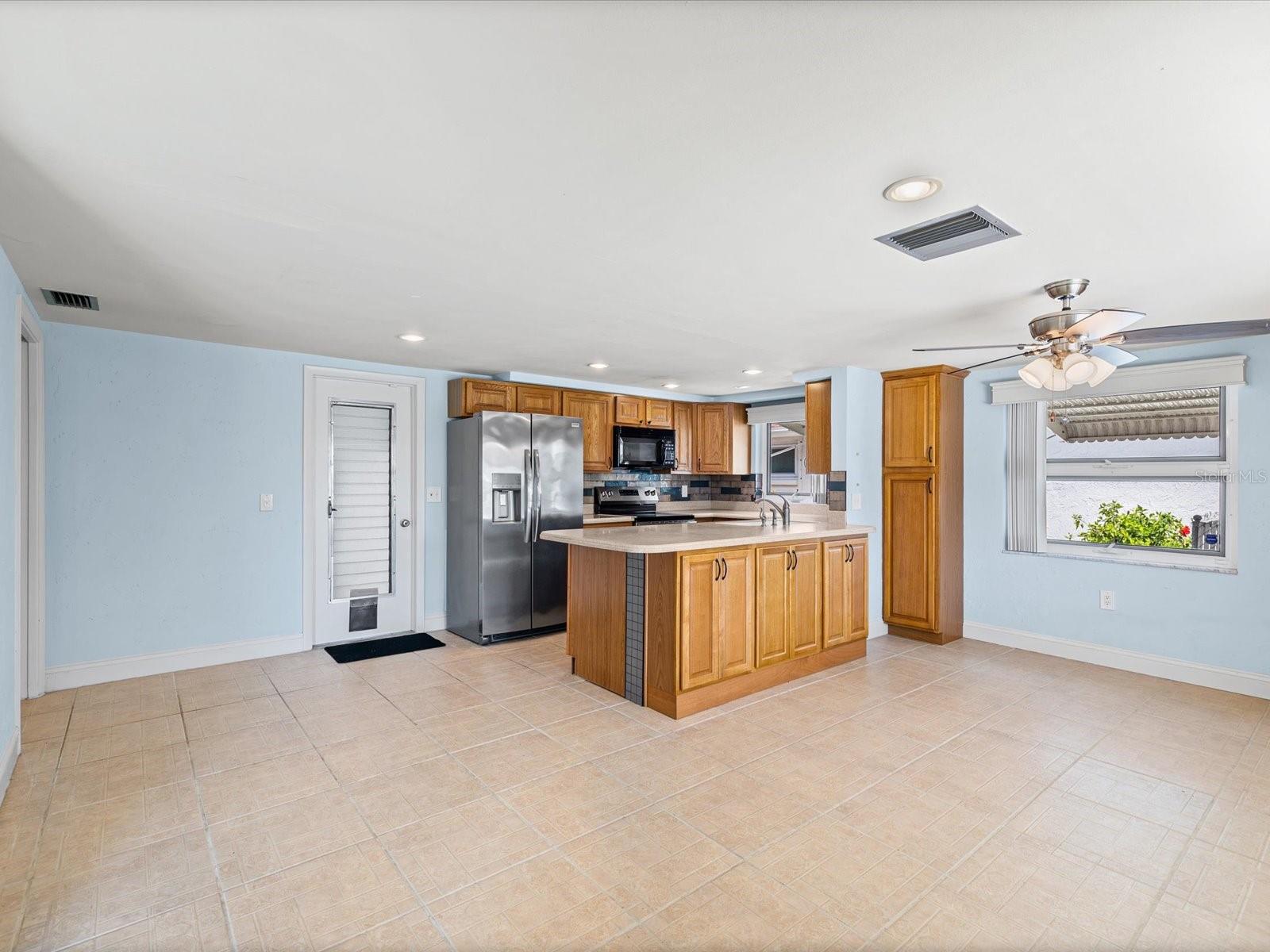 12612 4th Isle Property Photo 30