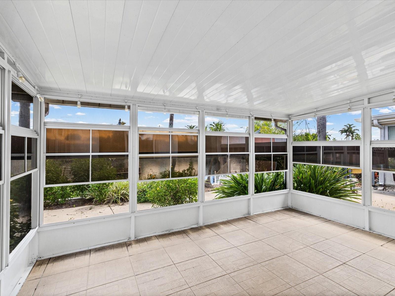 12612 4th Isle Property Photo 34