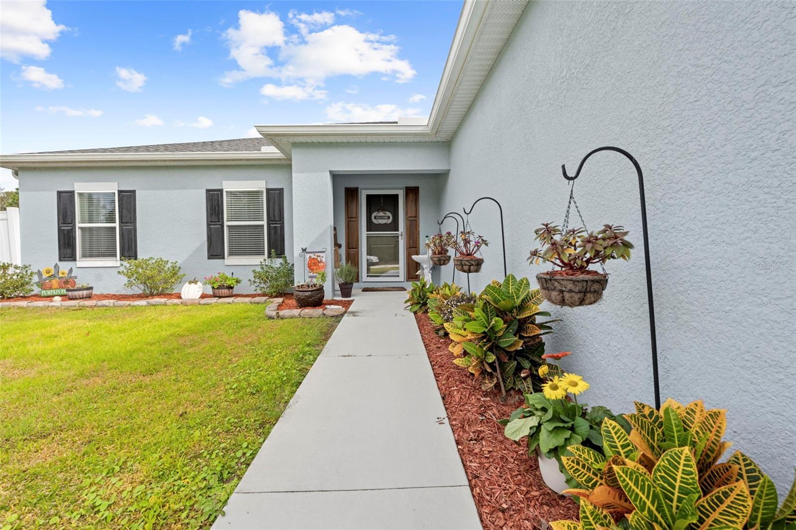 18062 Malibar Rd Property Photo 4