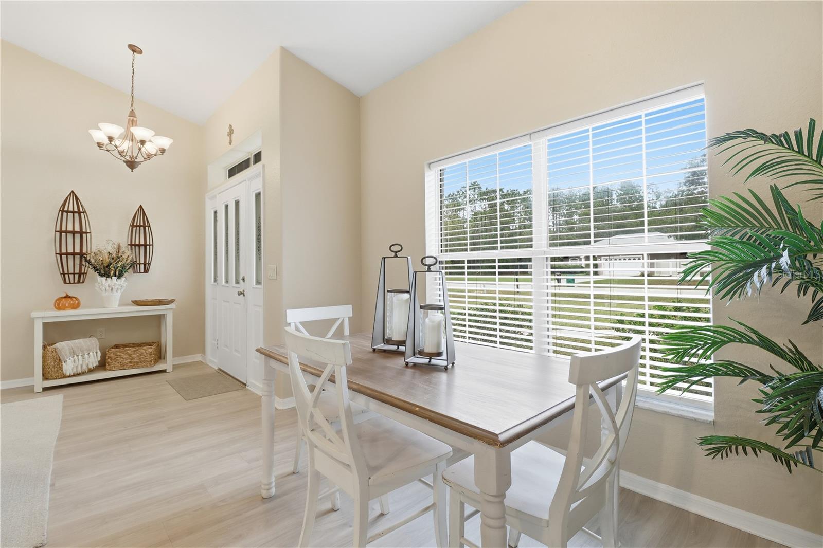 5638 W Paprika Loop Property Photo 5