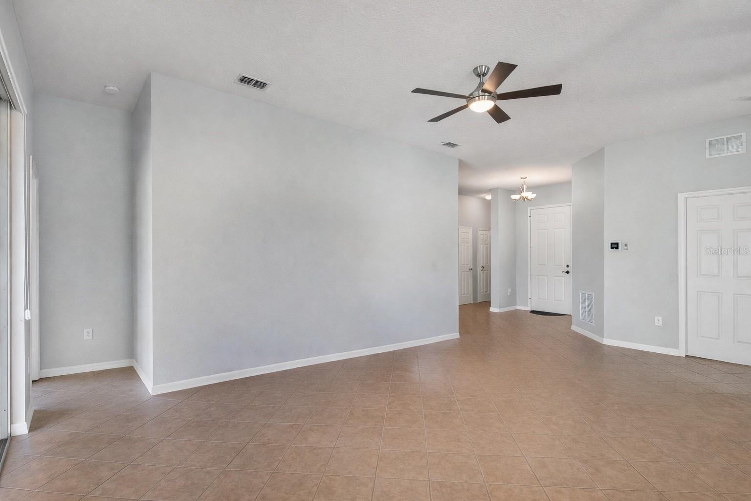5347 Cappleman Loop Property Photo 6