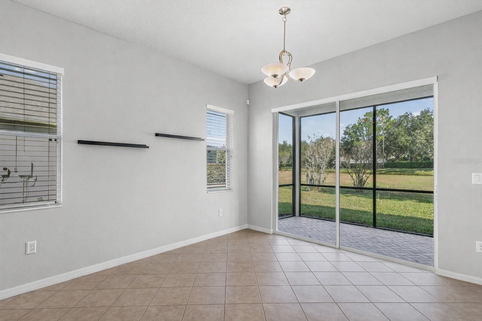 5347 Cappleman Loop Property Photo 9