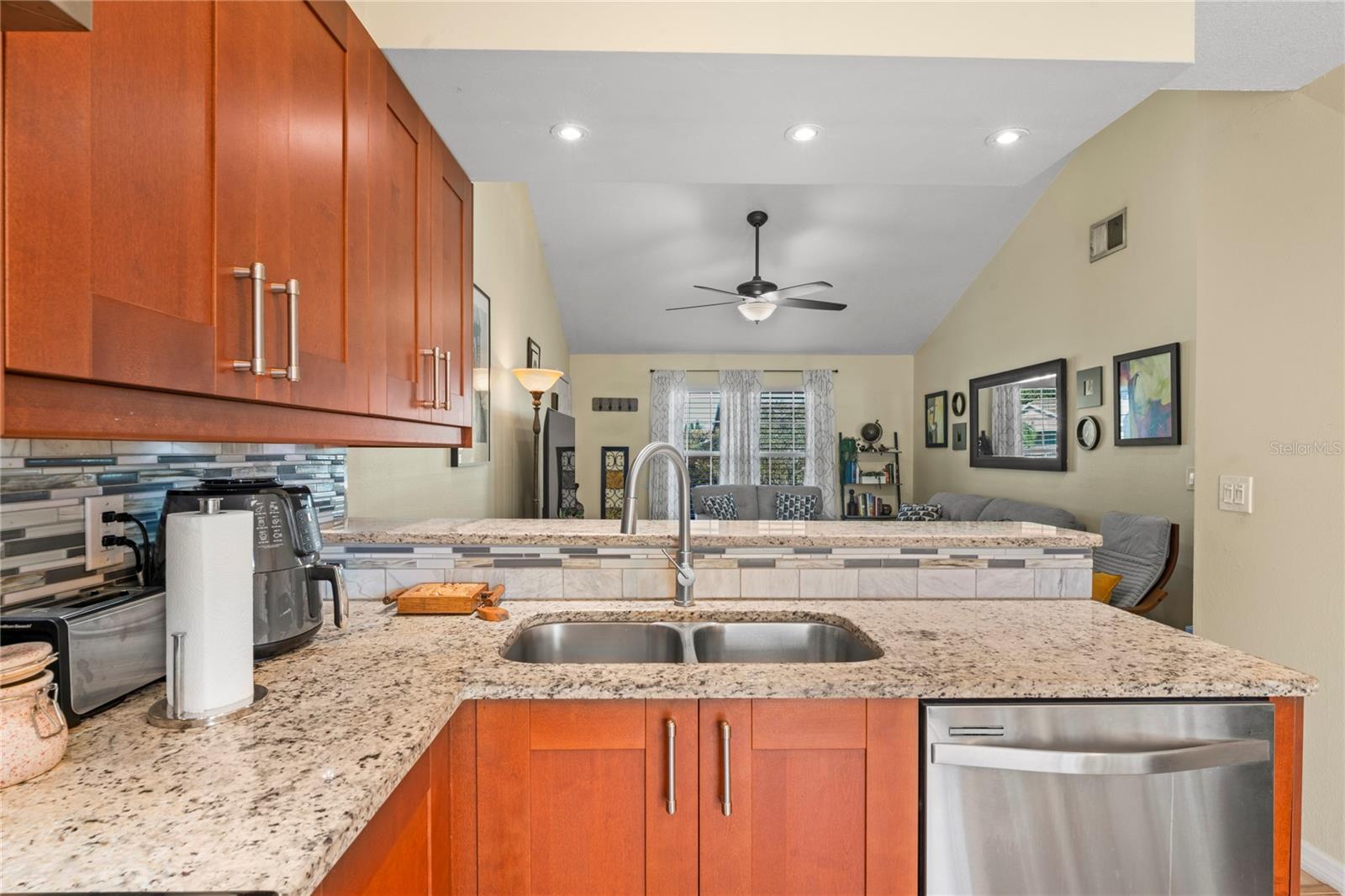 6424 Spring Flower Dr #24 Property Photo 11