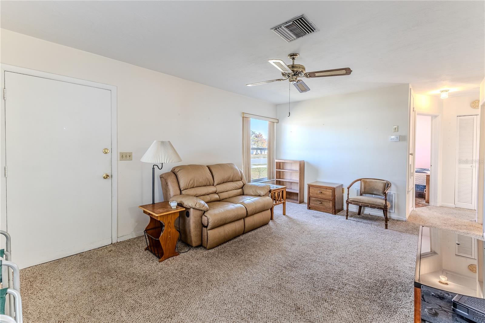 6352 Spring Hill Dr Property Photo 7