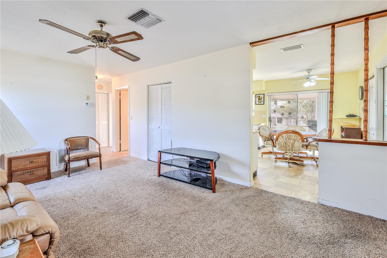 6352 Spring Hill Dr Property Photo 9