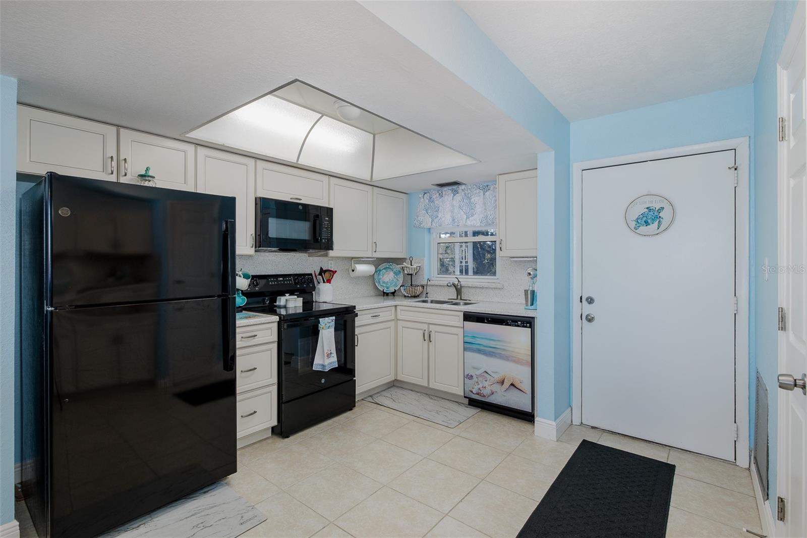 4939 Floramar Ter #312 Property Photo 5