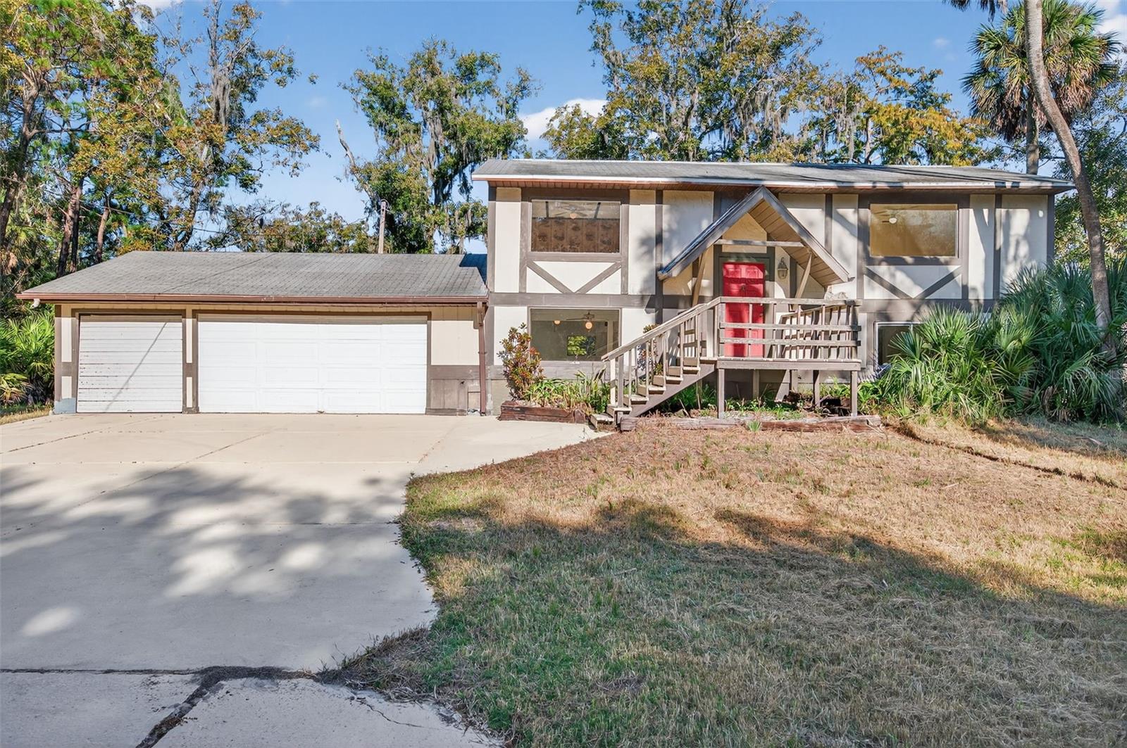 6345 Lost Trl Property Photo 1