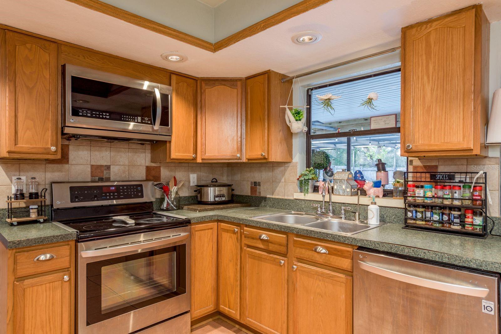 7487 Alhambra Ct Property Photo 17