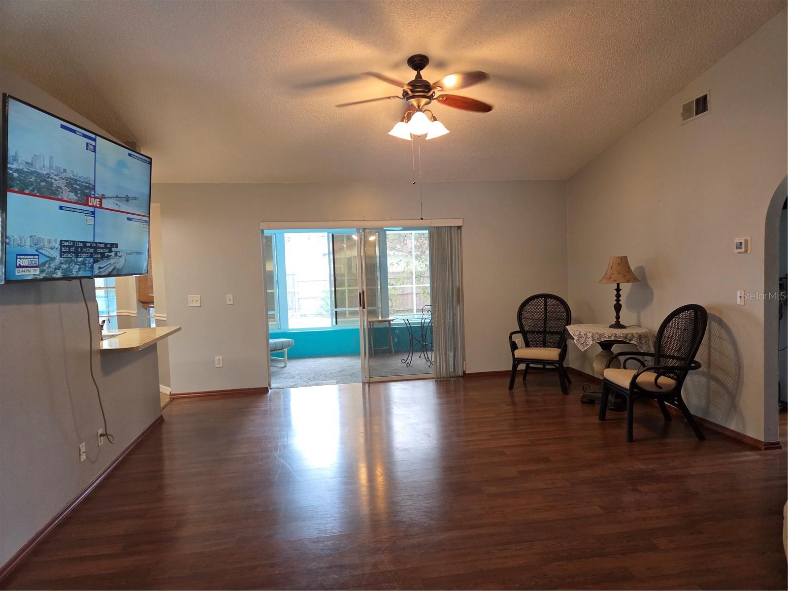 7605 Landmark Dr Property Photo 8