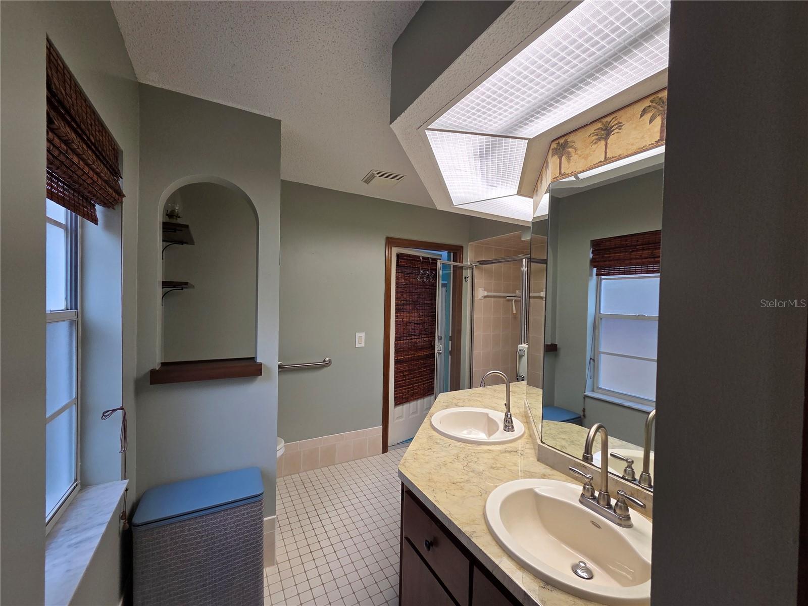 7605 Landmark Dr Property Photo 20
