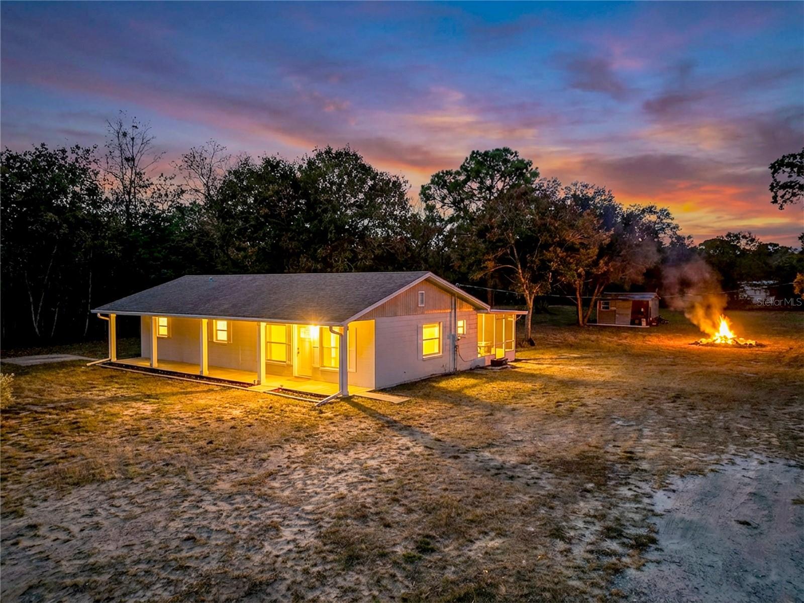 9421 SUNSHINE GROVE RD Property Photo 1