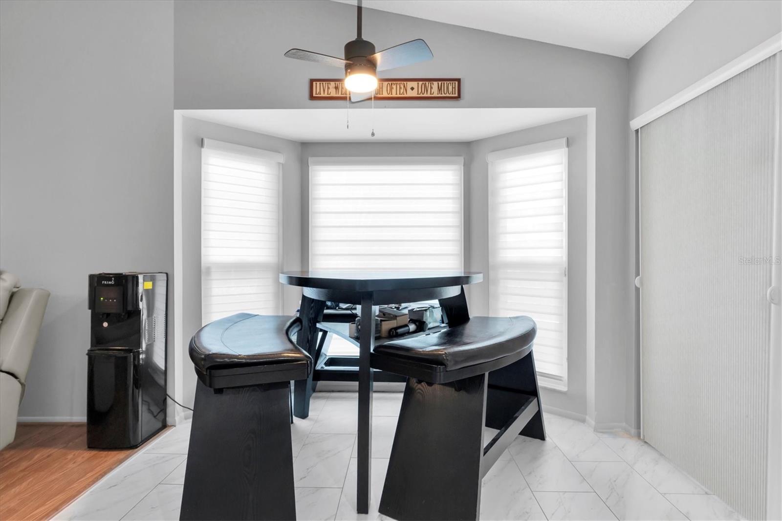 7099 Pond View Ct Property Photo 16