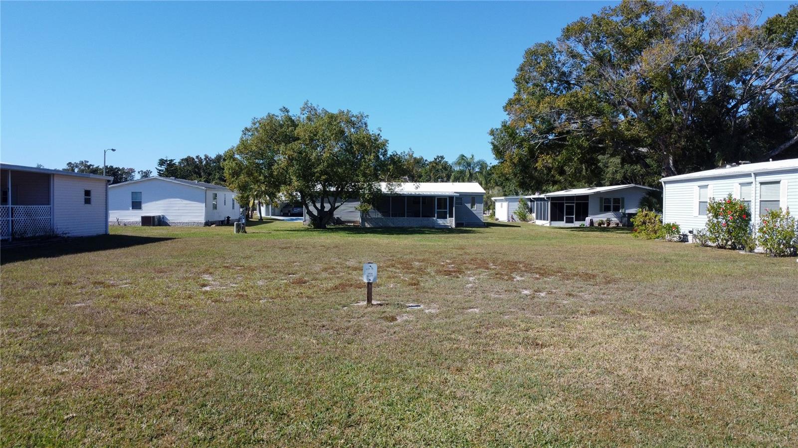 Forest Glenn Dr Property Photo 1