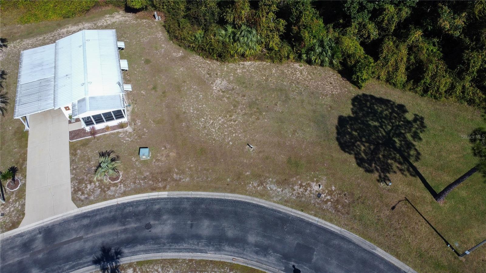 Forest Glenn Dr Property Photo 3