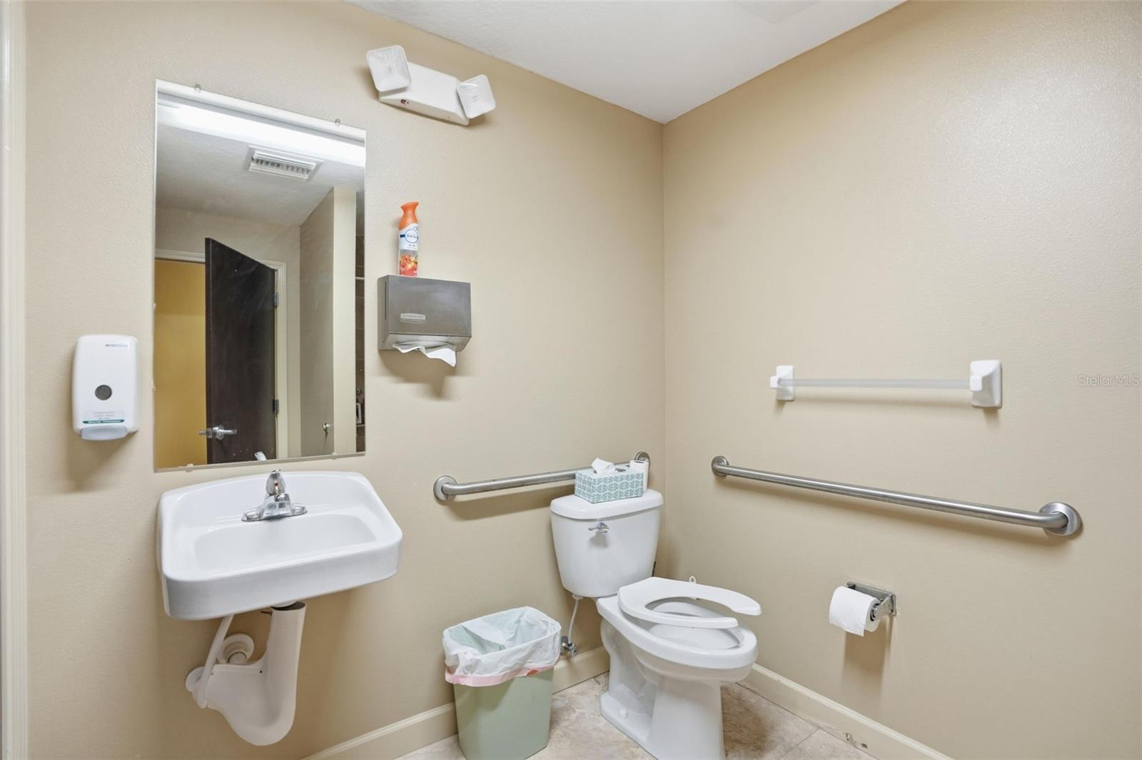 15010 Cortez Blvd Property Photo 46