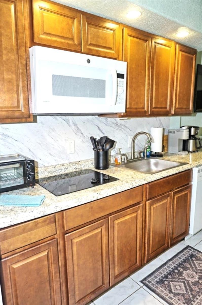 20921 Haulover Cv #f5 Property Photo 9