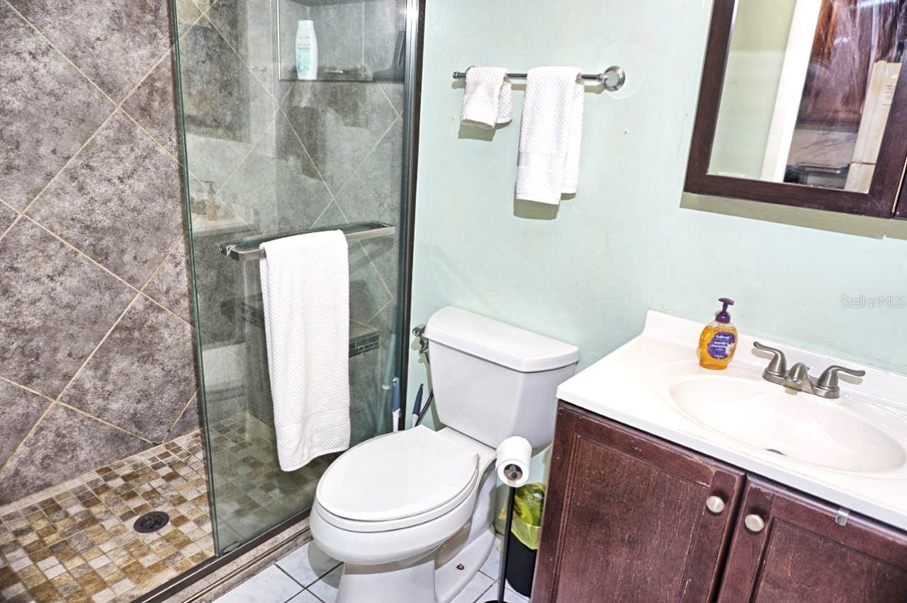 20921 Haulover Cv #f5 Property Photo 22