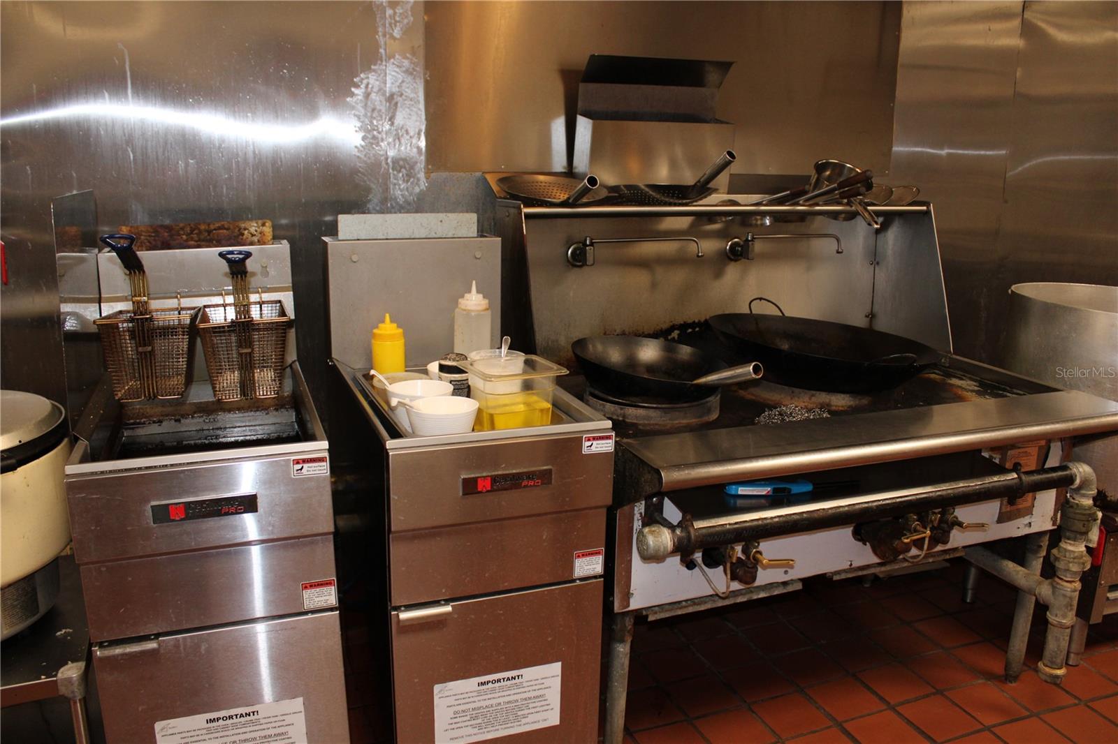 Commercial Way Property Photo 15