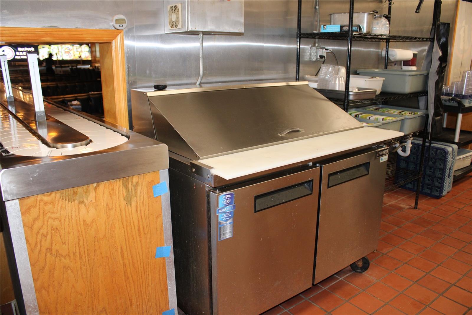 Commercial Way Property Photo 16