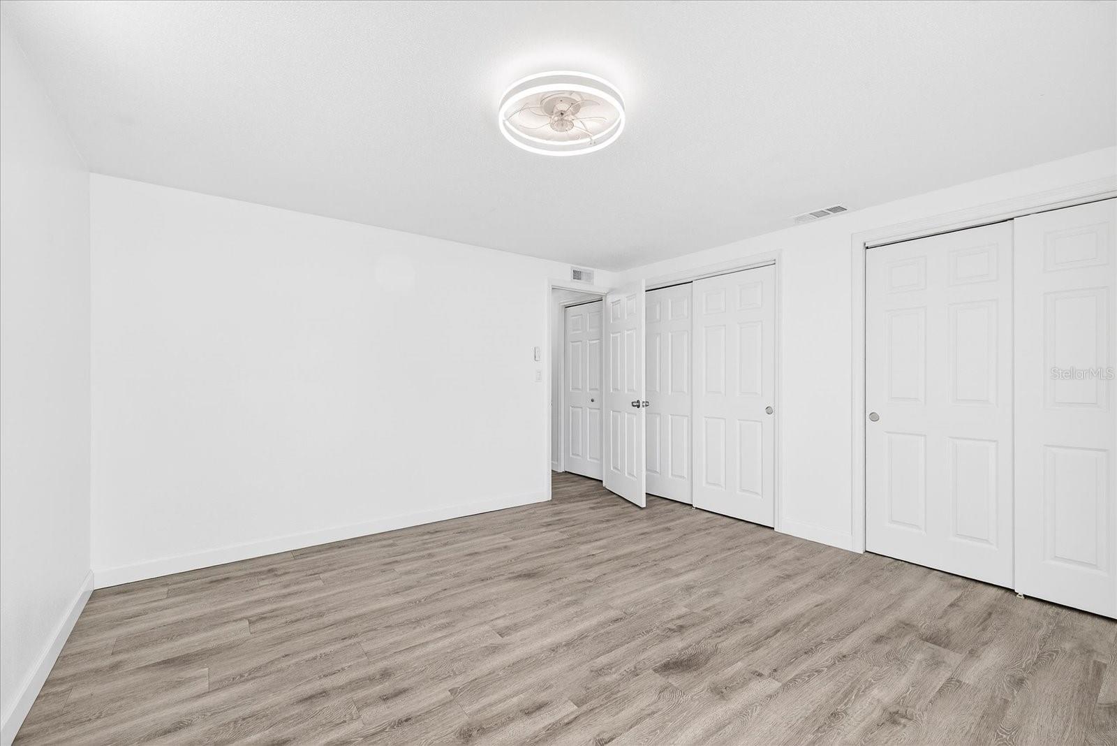 4928 Amherst Ct Property Photo 15