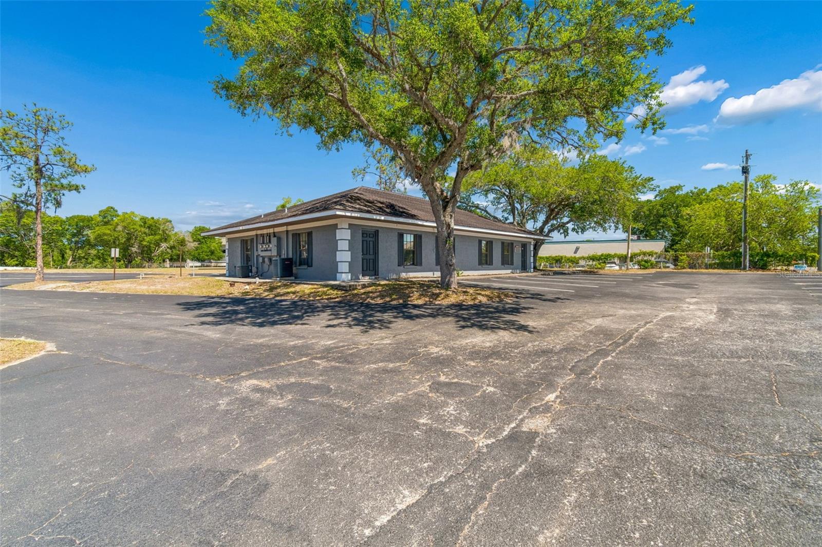7517 Little Rd Property Photo 1