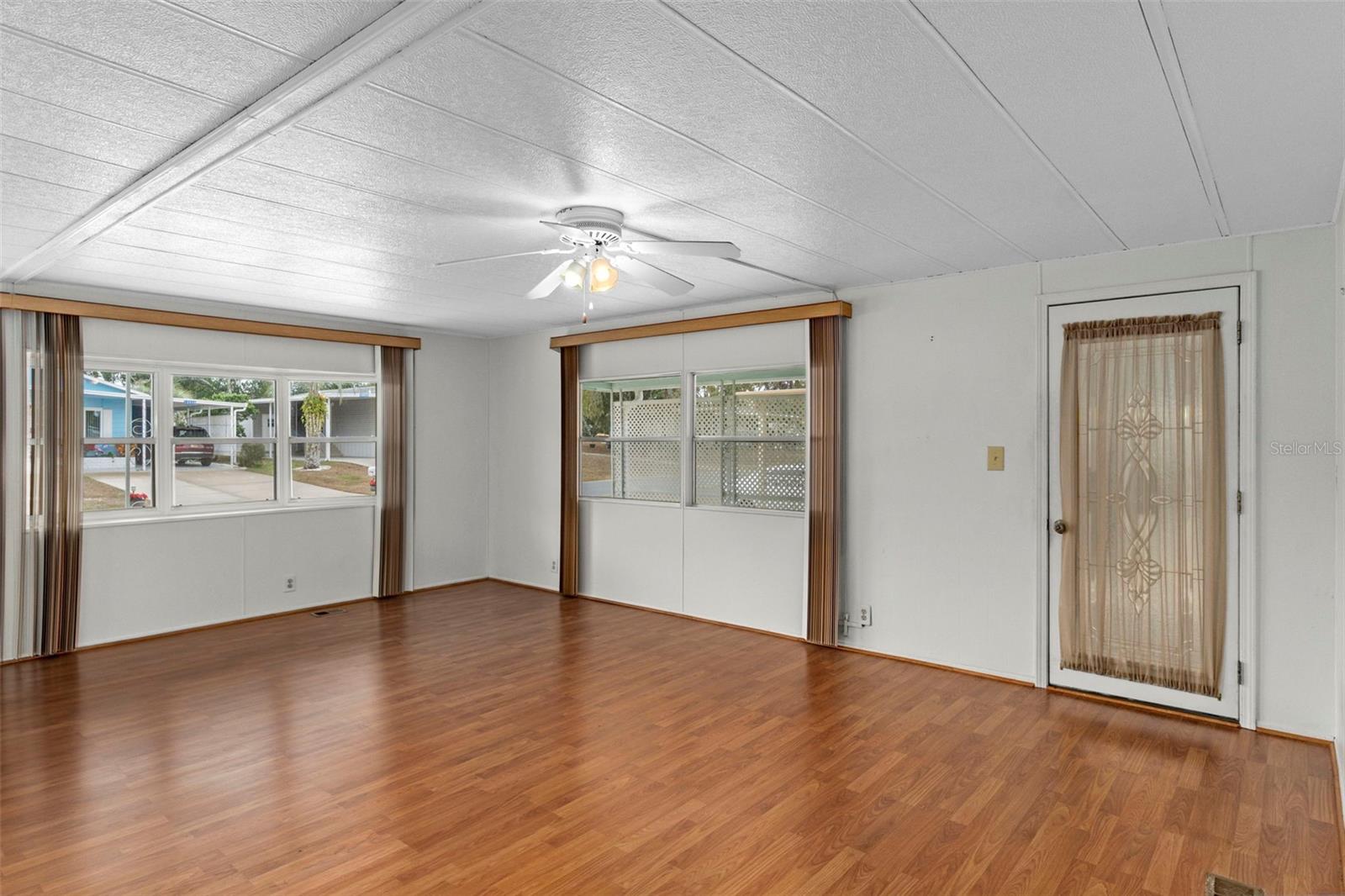 12045 Formosa St Property Photo 14