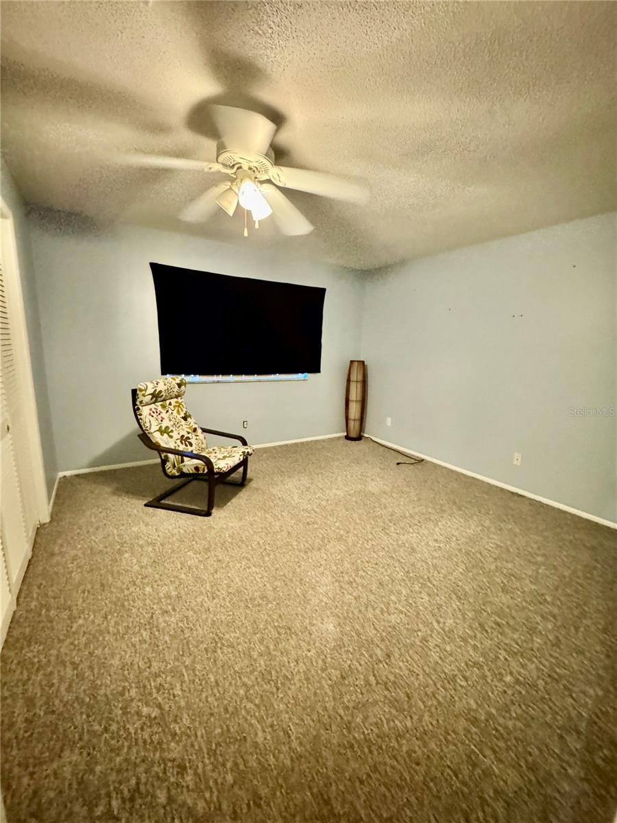 7 Moser Ct N Property Photo 11