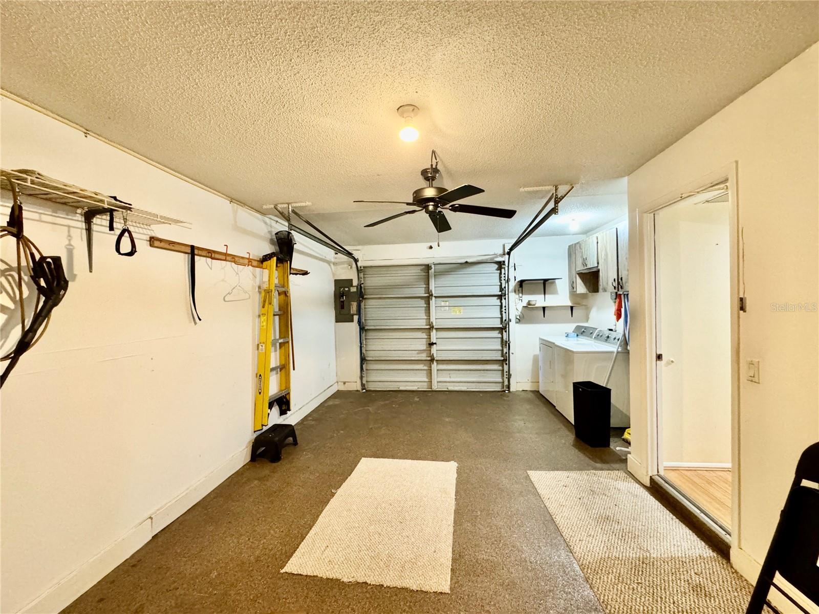 7 Moser Ct N Property Photo 17