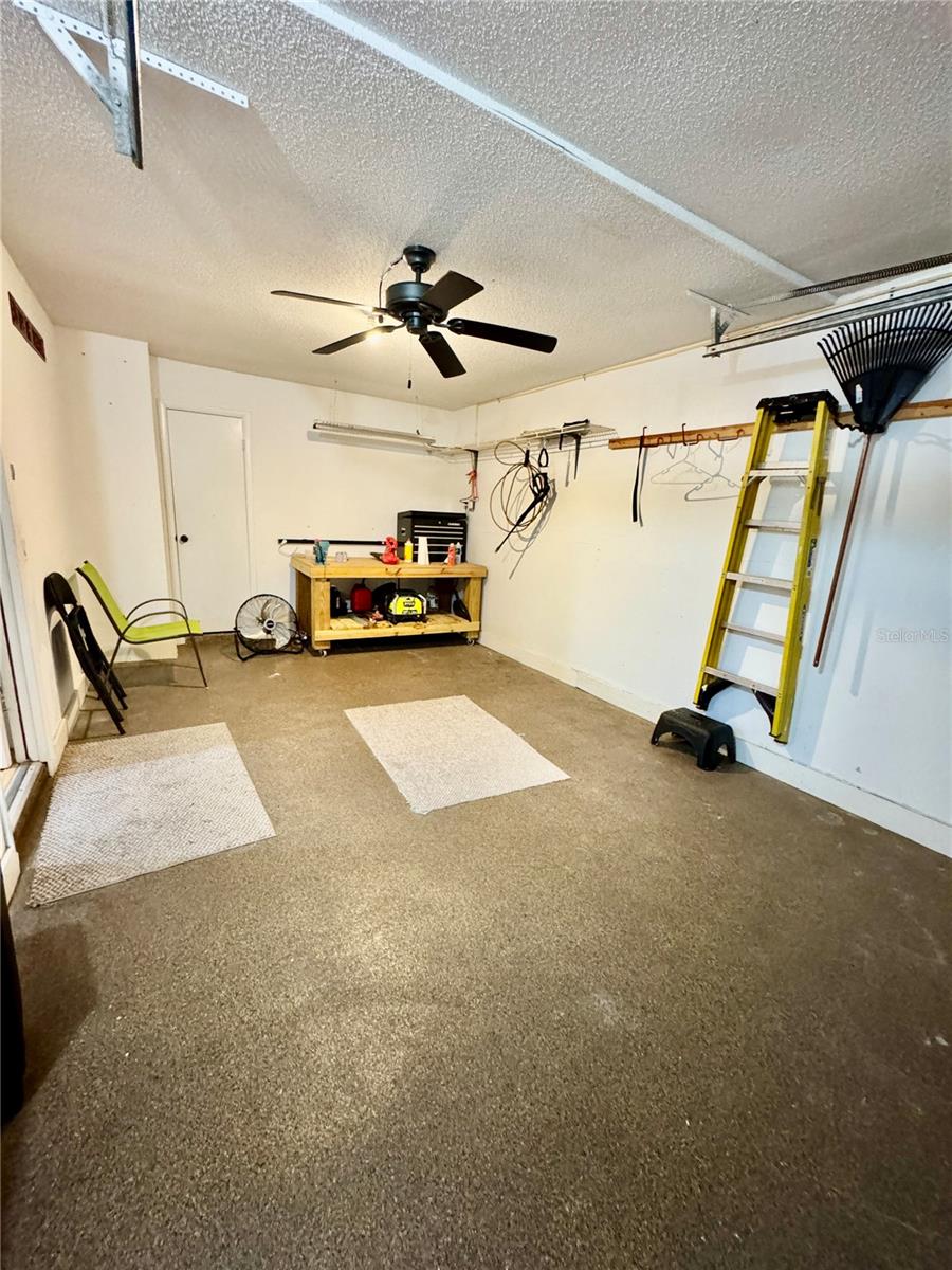 7 Moser Ct N Property Photo 18