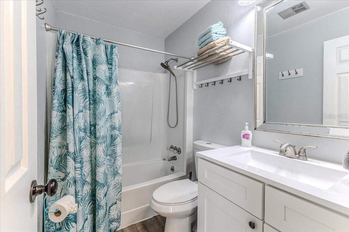 5261 Circle Dr Property Photo 31