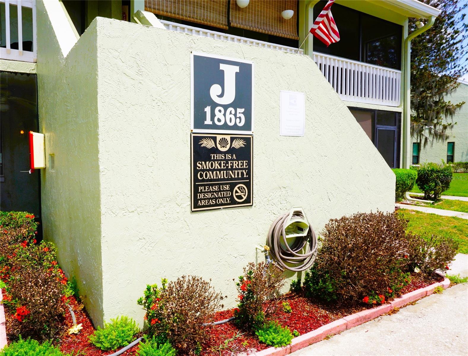 1865 MAZO MNR #J5 Property Photo 1