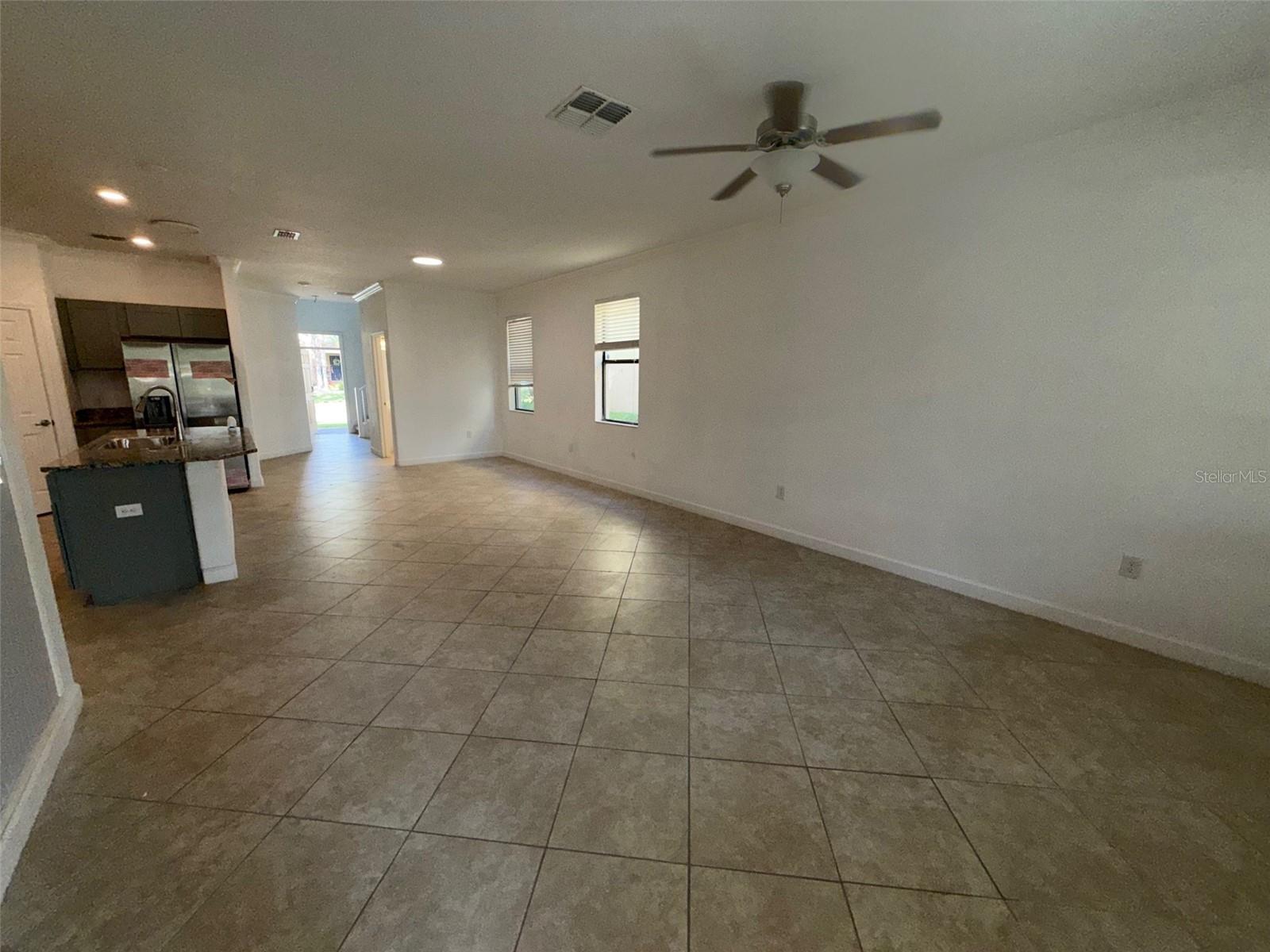 950 Terra Vista St Property Photo 2