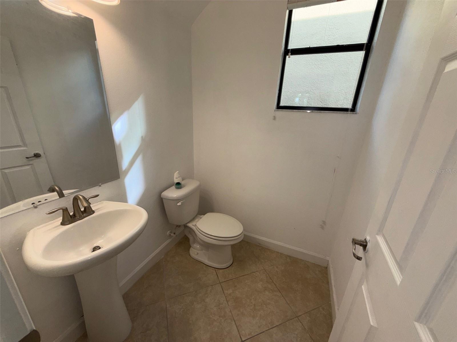 950 Terra Vista St Property Photo 14