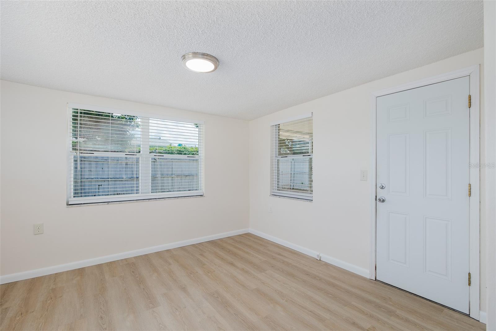 1148 Fernwood Dr Property Photo 28