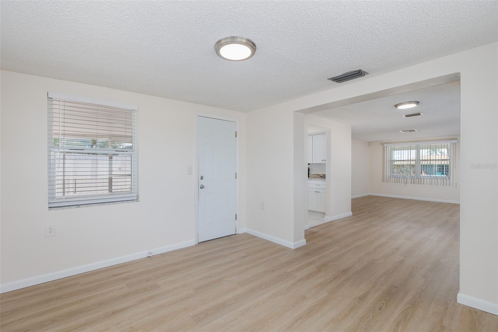 1148 Fernwood Dr Property Photo 29