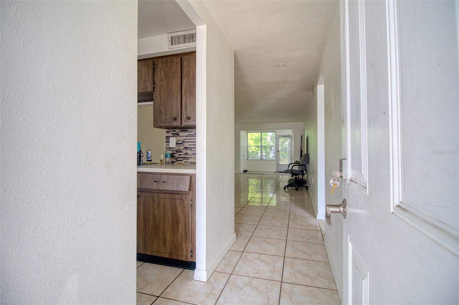 4242 Redcliff Pl #c Property Photo 2