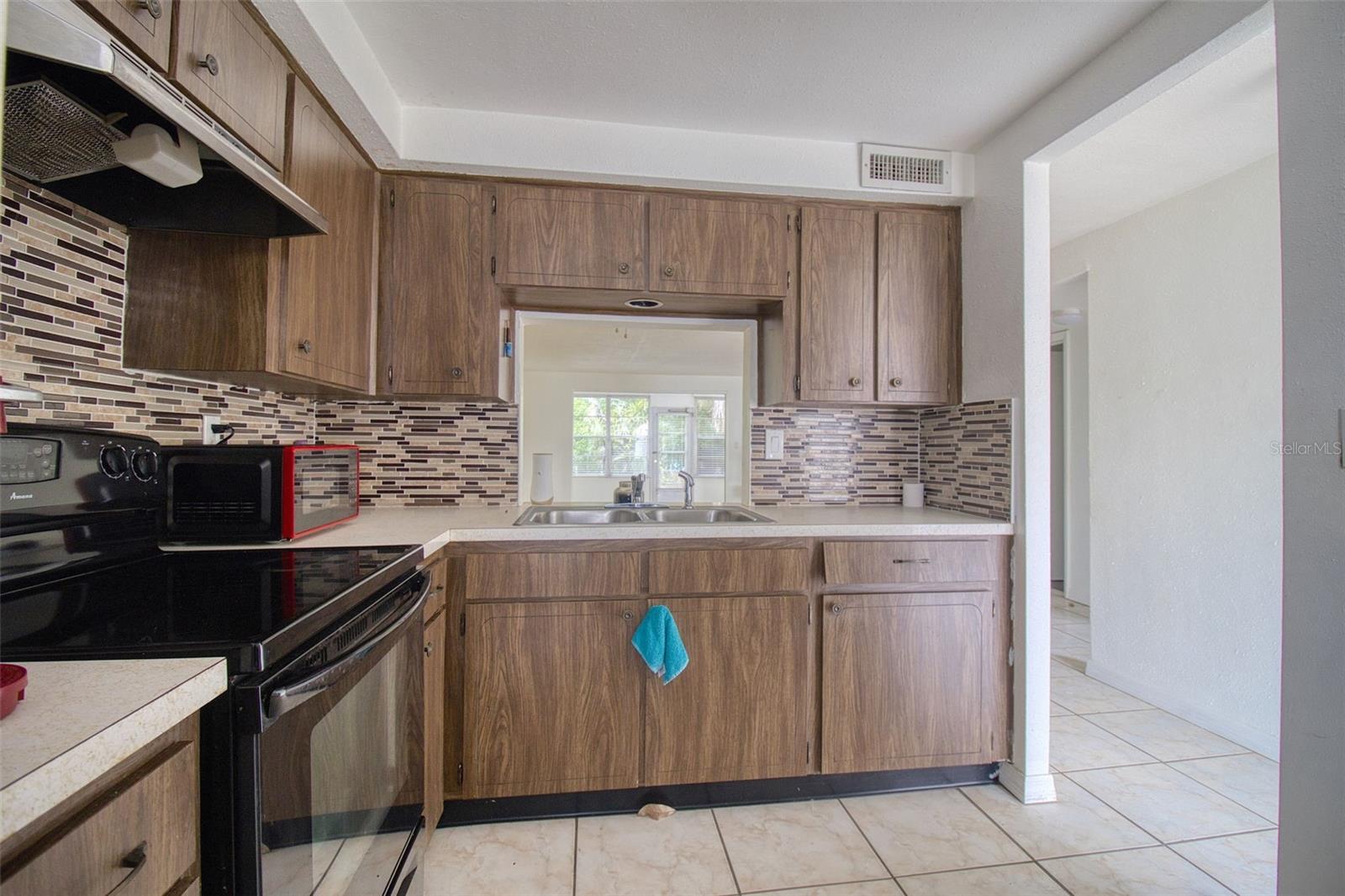4242 Redcliff Pl #c Property Photo 4