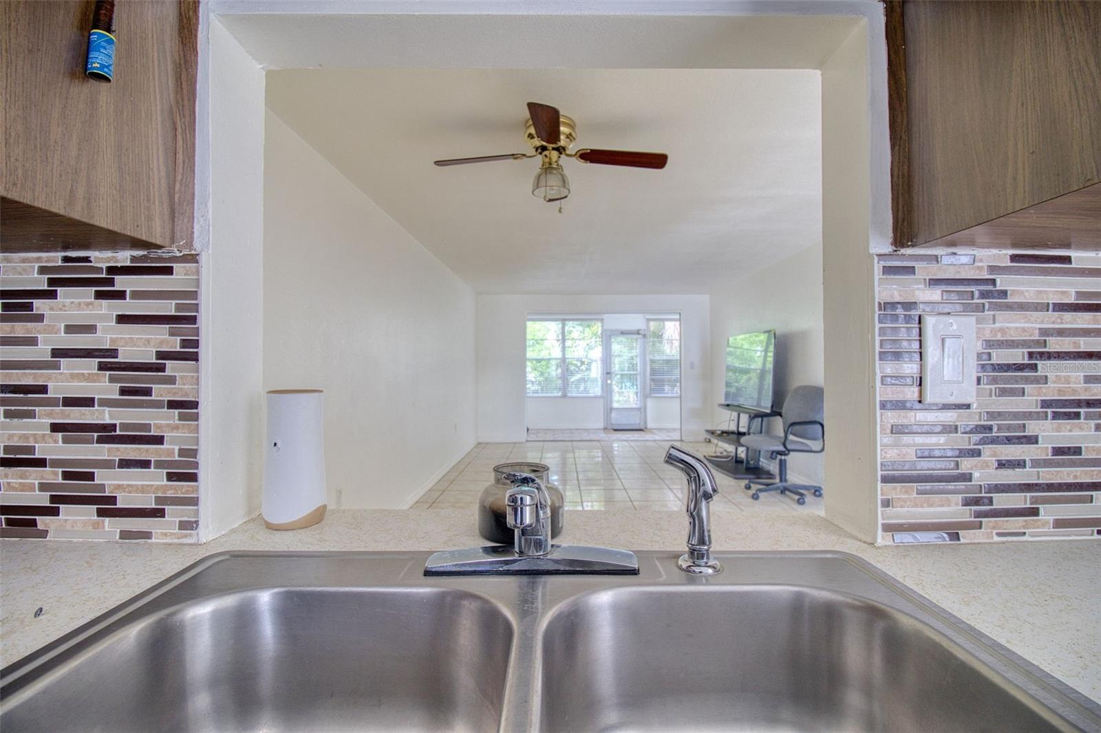 4242 Redcliff Pl #c Property Photo 5