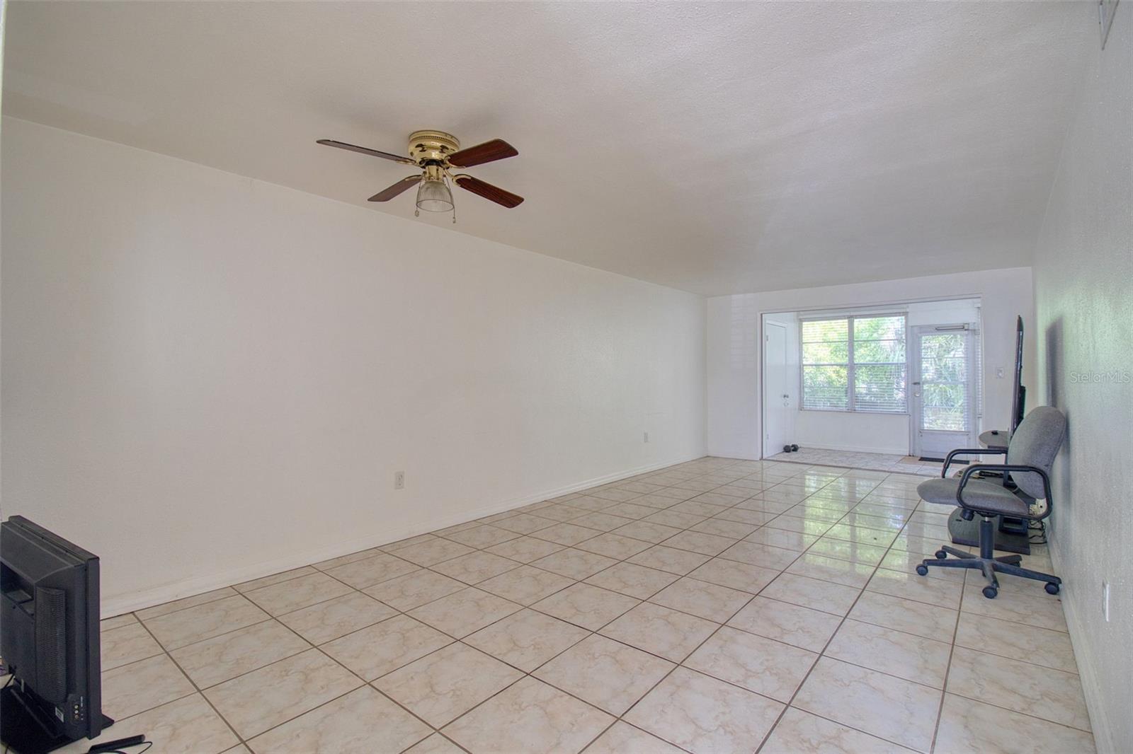 4242 Redcliff Pl #c Property Photo 6