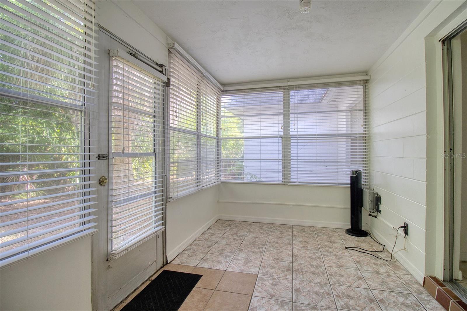 4242 Redcliff Pl #c Property Photo 8