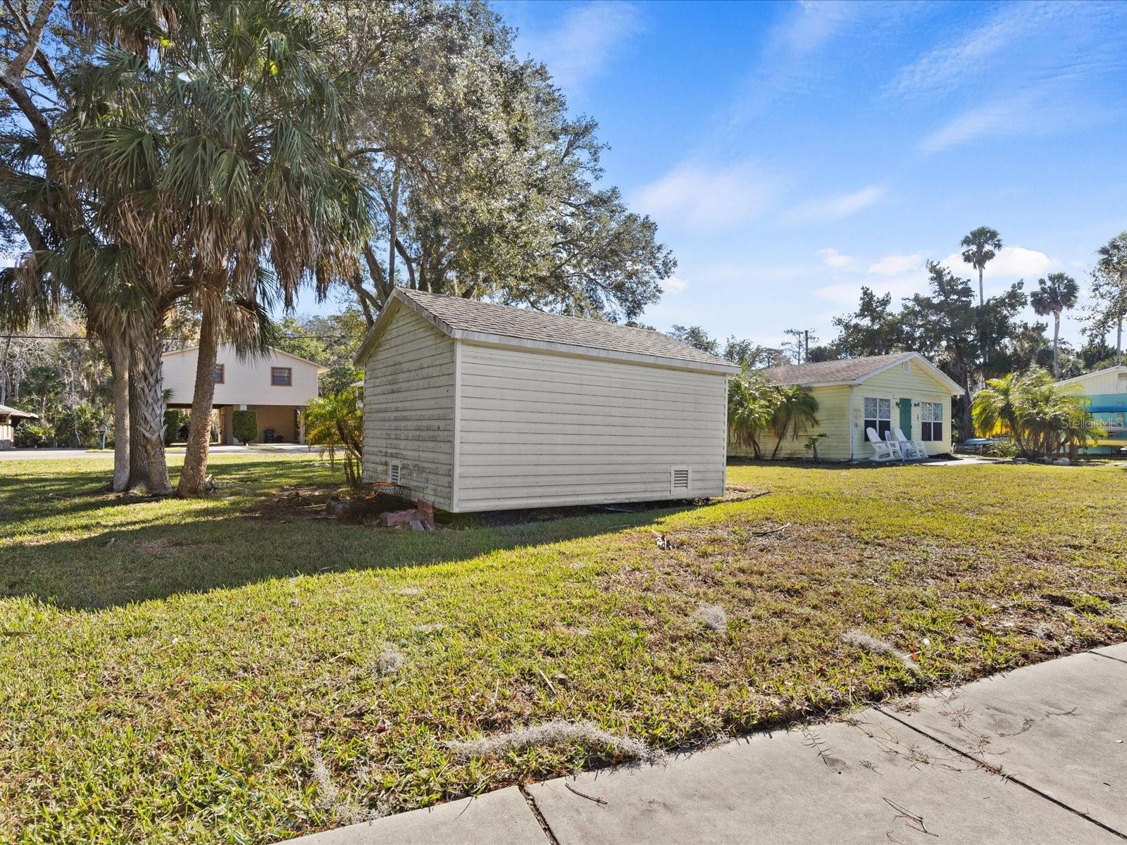 7259 Tropical Dr Property Photo 8