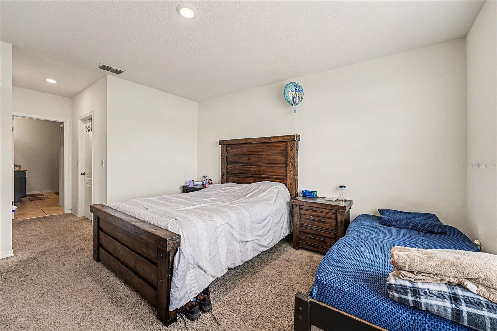 3180 Country Club Cir Property Photo 8