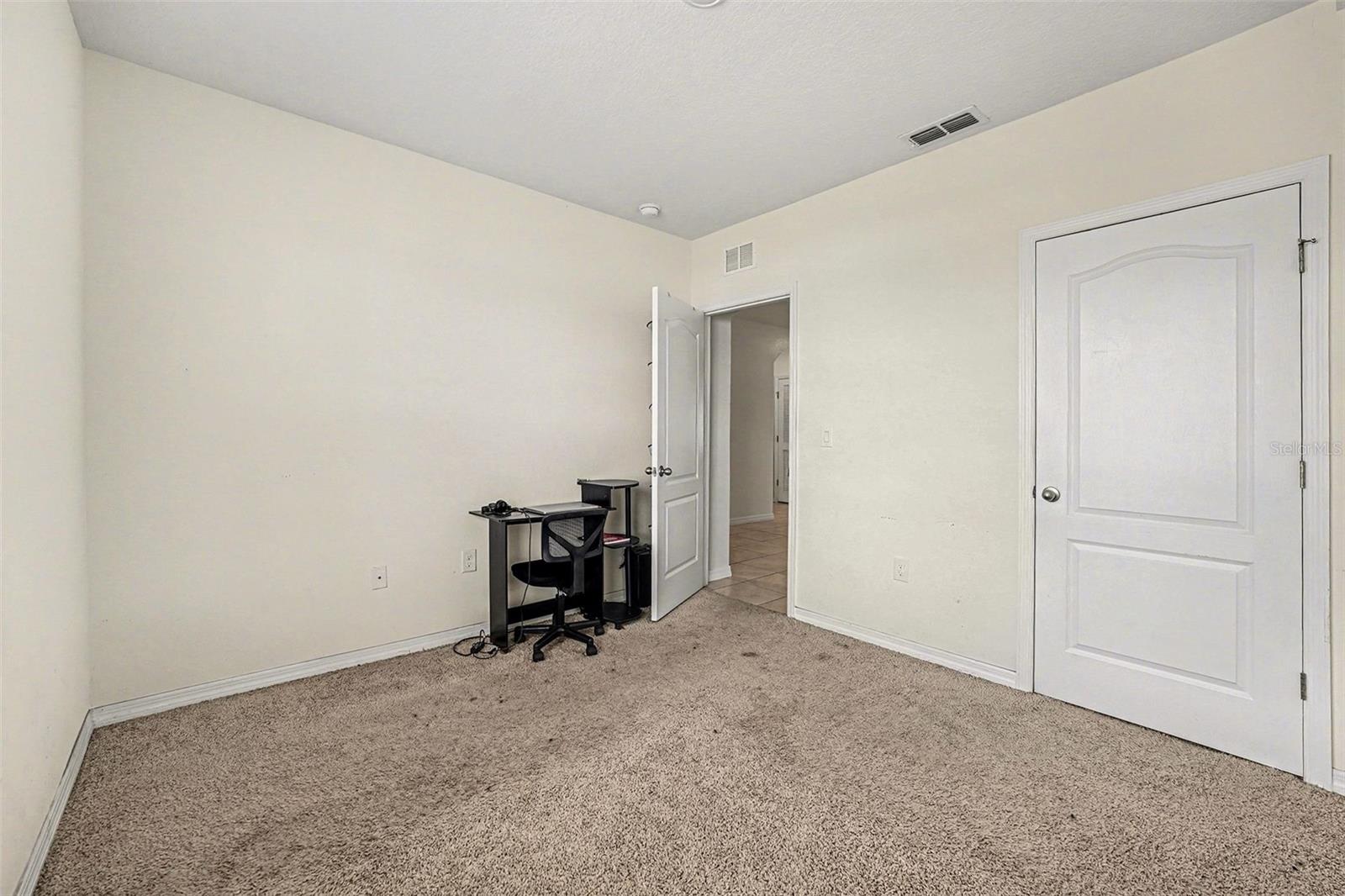 3180 Country Club Cir Property Photo 11